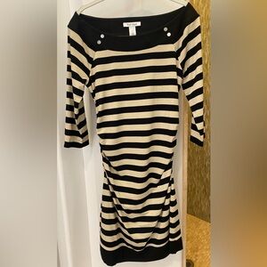 Cute dress (hits just below my knees at 5’6”), Size M, good condition